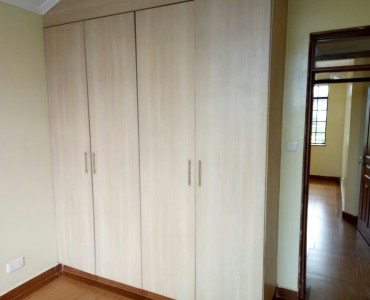 Townhouses to rent in Kiambu town