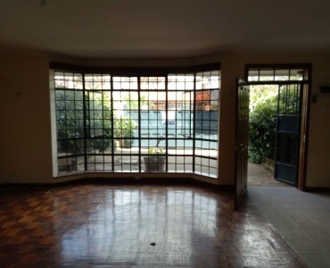 Townhouses to rent in Langata