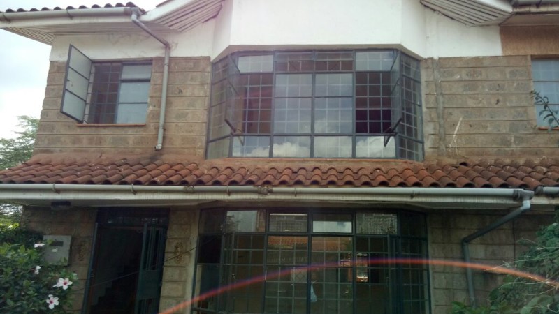 Townhouses to rent in Langata