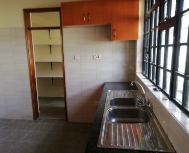 3 Bedroom with Dsq Bungalow, Karen Plains