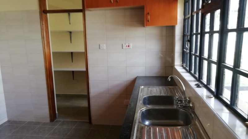 3 Bedroom with Dsq Bungalow, Karen Plains
