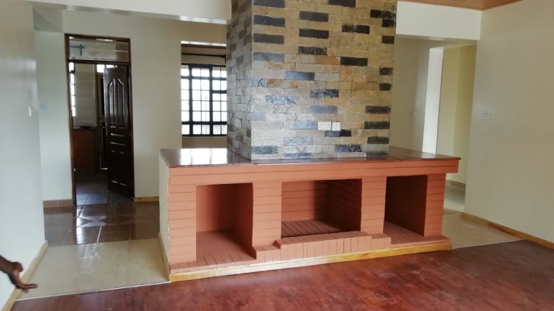 3 Bedroom with Dsq Bungalow, Karen Plains