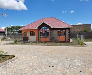 3 Bedroom Bungalow, Master ensuite, Off Kangundo road in Ruai, Nairobi